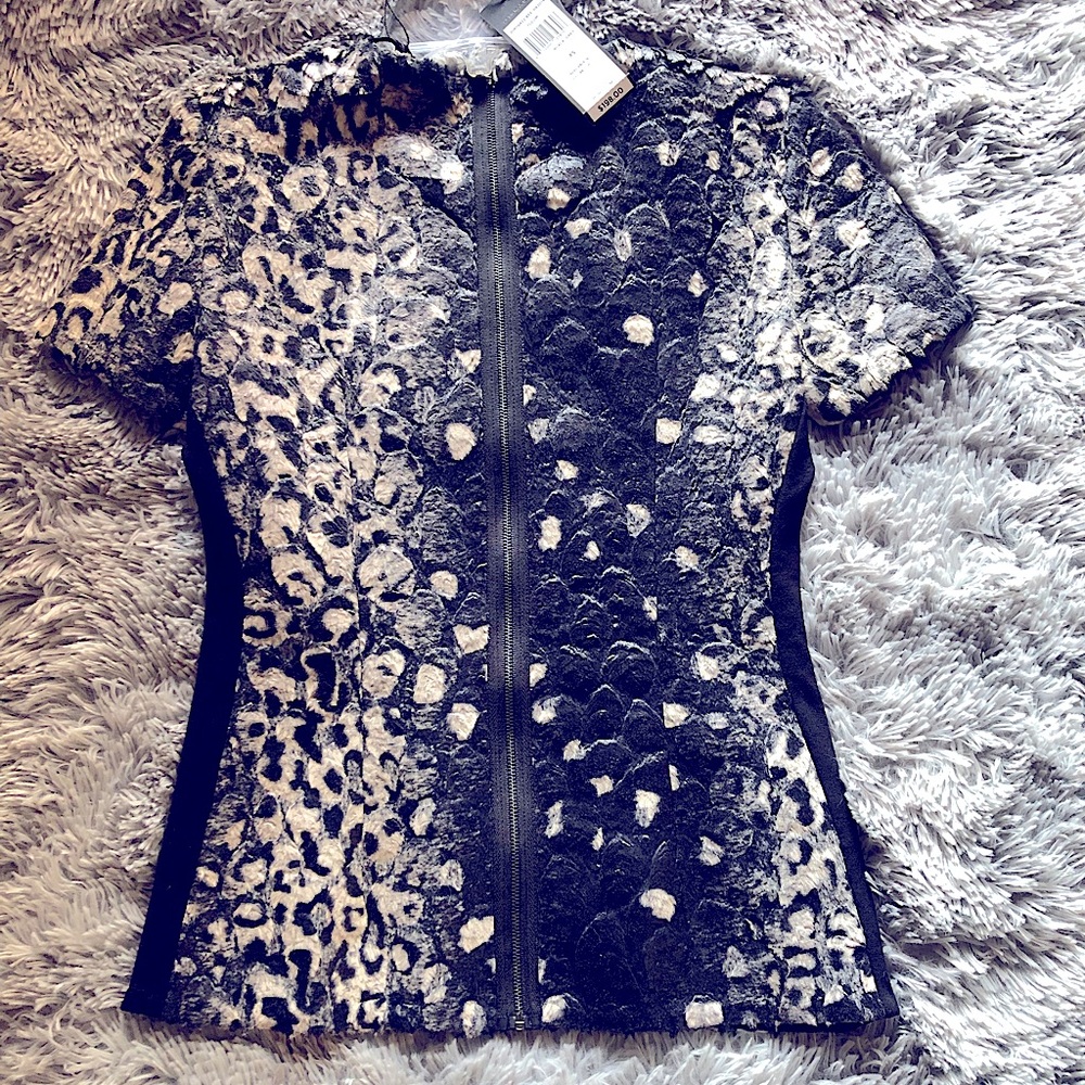 Leopard print BCBG top that’s very sophisticated!
